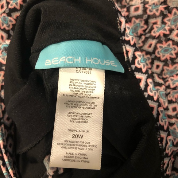Beach House size 20 Tankini top - Picture 3 of 3